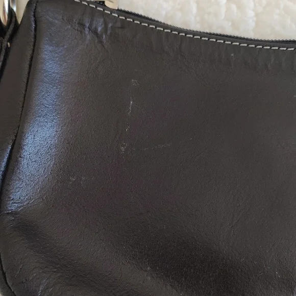 Wilson's Leather Maxima Black Leather Purse/Bag - Picture 7 of 12